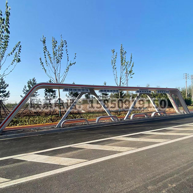 深圳候車亭安裝現場