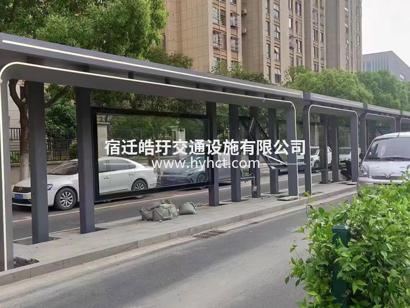 城市公交候車亭生產廠家現場安裝案例